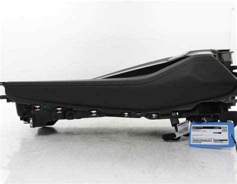 Center Console PEUGEOT 308 SW III (FC_, FJ_, FR_, F4_, FN_) buy 240.00