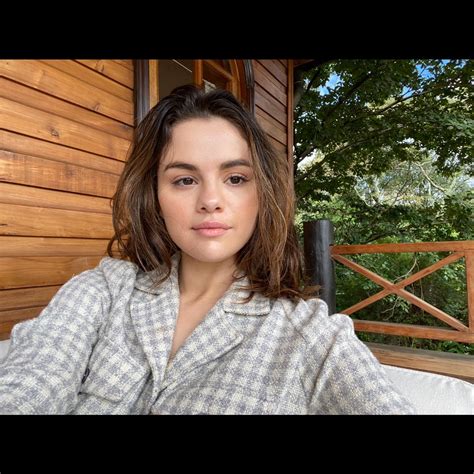 Selena Gomez With And Without Makeup Selena Gomez Wikipedia