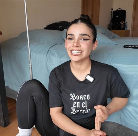 Alana Flores se desahoga en video de YouTube tras falsa imagen filtrada
