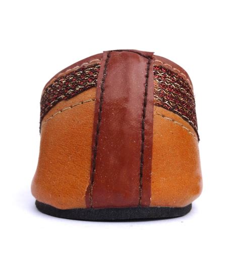 Oxhide Embroidered Leather Jutti