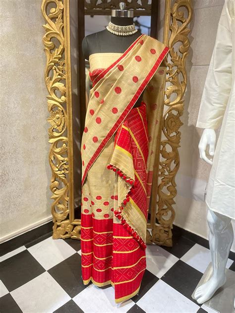 Red and Gold Hand Woven Assam Silk Mekhela Chador – Mohi fashion
