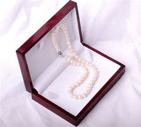 高档时尚的珠宝盒包装设计美成这样，买椟还珠绝对做得出来-盒畔