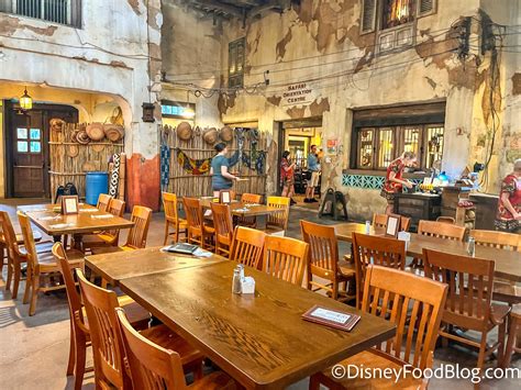 REVIEW: Buffets Are BACK at Tusker House in Disney's Animal Kingdom ...
