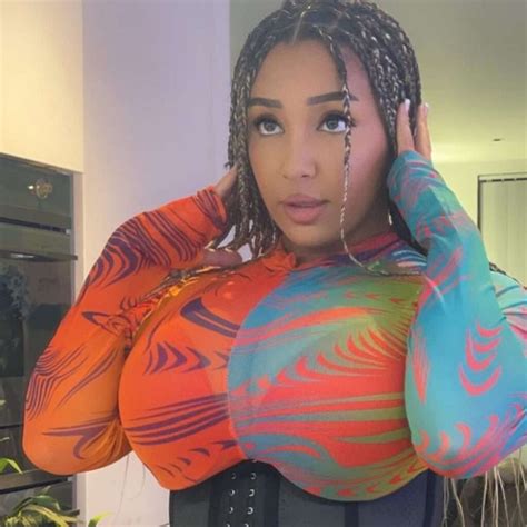 Exohydrax Hourglass Model, Wiki, Biography, Age, Weight, Height, Instagram, Onlyfans, Boyfriend ...