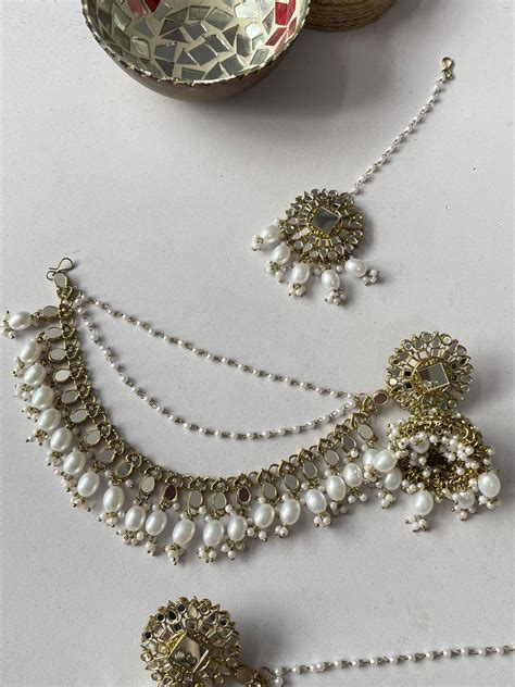 Swarnika Pearl Earrings Mangtika Set – Ishkaara