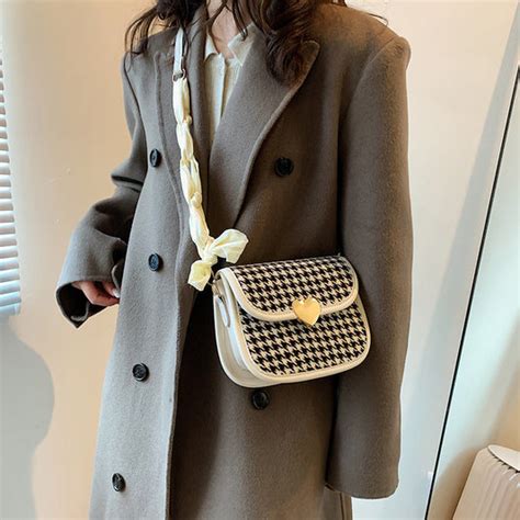 Trendy Leather, Large & Mini Shoulder Bags for Women | Shop Now ...