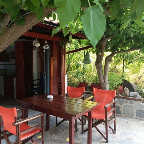 MIRSINI APARTMENTS - Lodging Reviews, Photos, Rate Comparison (Kato ...