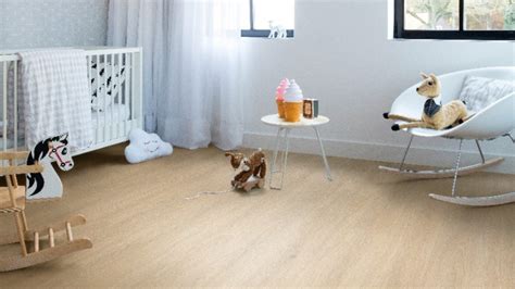 Best Luxury Vinyl Flooring Brands in the UK (2023 Review)
