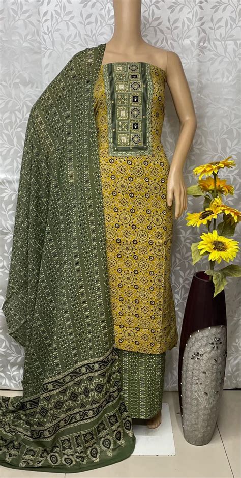 Gotta patti Pure Cotton Dress materials – UFlaunt Apparels Pvt. Ltd.