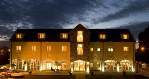 DEEBERT HOUSE HOTEL (Kilmallock) - Hotel Reviews, Photos, Rate ...