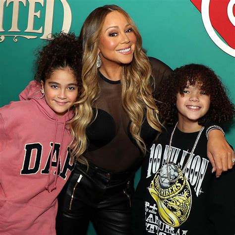 Nick Cannon, Mariah Carey's Kids Join Macy's Day Parade With Mom | Us ...