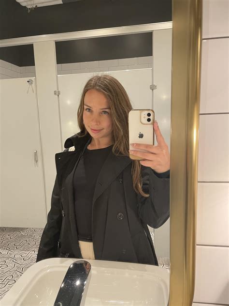 Sophia Sutra onlyfans (u/SophiaSutra) - Reddit