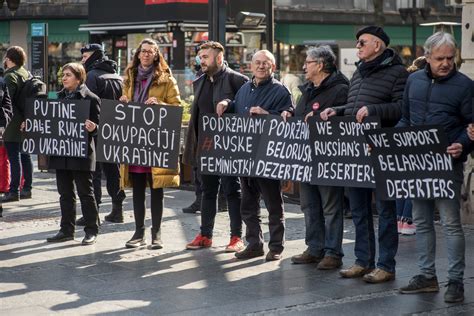 Žene u crnom - Žene u crnom