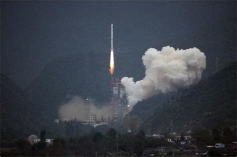 组图：中国成功发射嫦娥一号探月卫星_新闻中心_新浪网