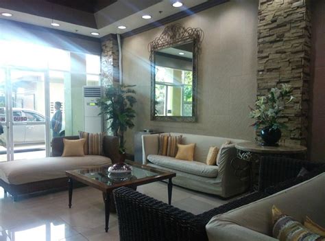 HOTEL DONA VICENTA (Borongan, Samar Island) - Hotel Reviews & Photos ...