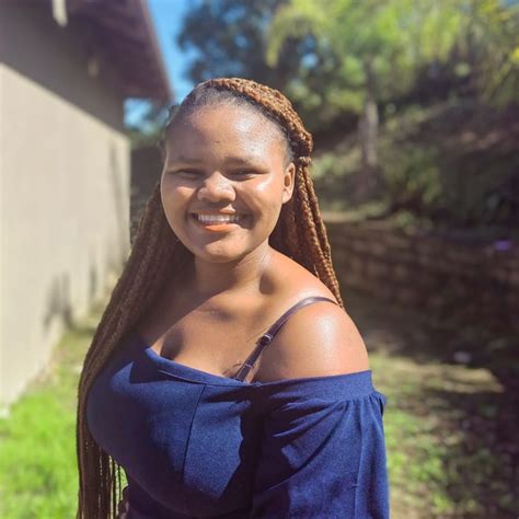 Nosipho - Maths teacher - ₹1064/h