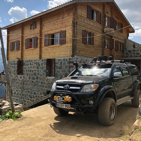HOZBONCUK DAG EVI (Rize) - Lodge Reviews, Photos, Rate Comparison ...
