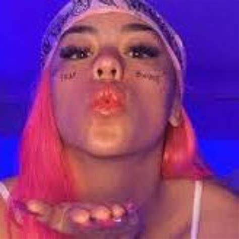 Stream Hi.. I'm new | Listen to Trap bunny bubbles playlist online for ...