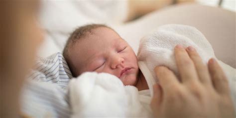 Mothers With Polycystic Ovary Syndrome May Be More Likely To Have ...