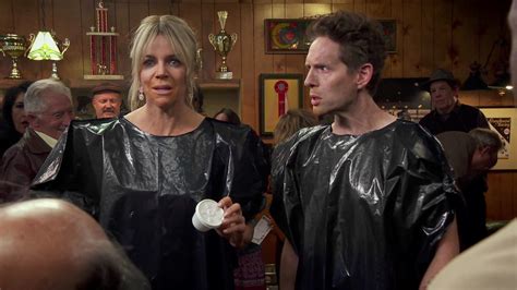 S17 Ep. 5: Dee & Dennis's Raw Dog Video