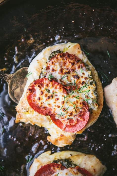 5-Ingredient Pepperoni Chicken - The Seasoned Mom