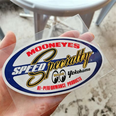 ムーンアイズ/ステッカー speed speciality mooneyes 車 デカール | マンケーブストア「MAN CAVE STORE ...