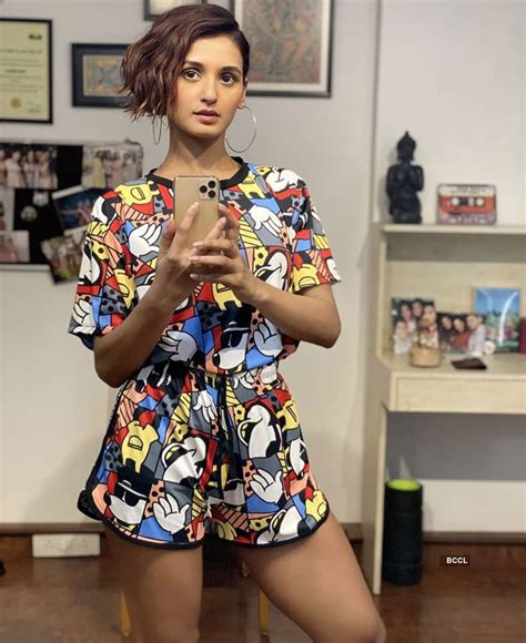Dancer Shakti Mohan shuts the trolls like a boss, see pictures- The ...