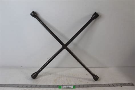 4-Way Lug Wrench