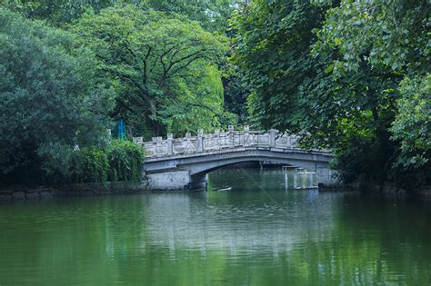 泰安城内有一江南古典园林，小桥流水生绡墨，冬日休闲观光好去处！ - 知乎