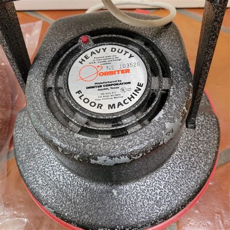 Oreck Orbiter Heavy Duty Floor Machine (L-CE) | EstateSales.org