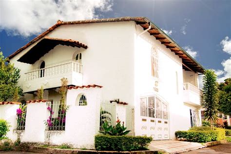 CASA DE PINOS HOSTAL UNIVERSIDADES (Bucaramanga) - Hostel Reviews ...