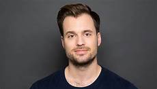 How To Style Your Hair Up For Guys by S Hair Tutorial How To Style A Comb The How To Style Your Hair Up For Guys