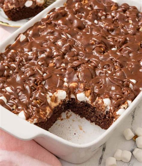 Mississippi Mud Cake - Preppy Kitchen