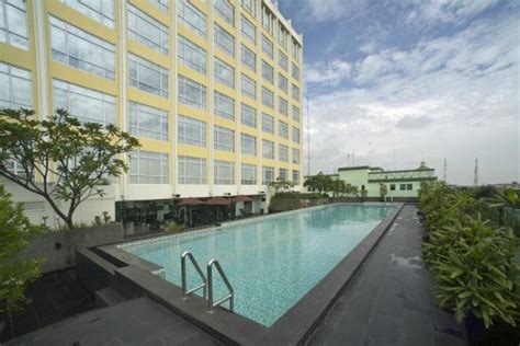 GRAND ZURI HOTEL JABABEKA (Cikarang) - Hotel Reviews, Photos, Rate ...