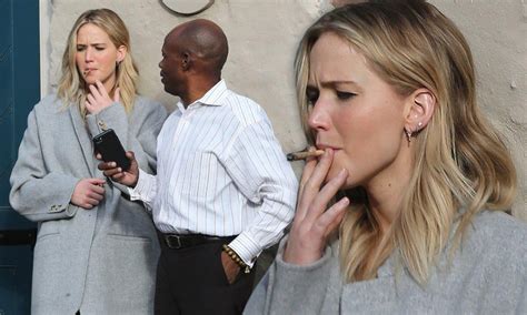 Jennifer Lawrence Smoking Cigarettes Celebrities Who Smoke: 25 Stars