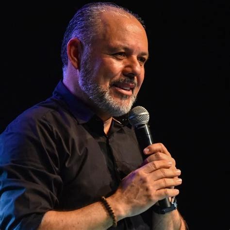 DEUS É MAIOR - Flavinho - LETRAS.COM