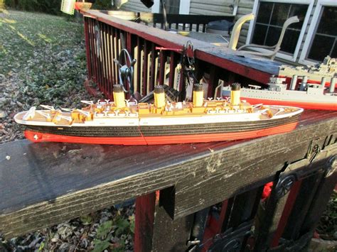 R. M. S. Titanic Submersible Model Ship Break Apart Feature 16" Toy ...