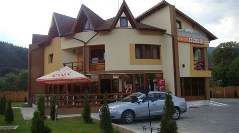 PENSUNEA FLOARE DE COLT (Dragoslavele) - Guesthouse Reviews & Photos ...