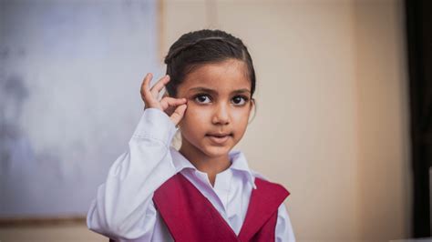 Sign Language News 的图像结果