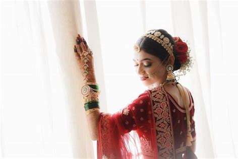 8 Stellar Kerala Marriage Photos Show the Essence of a Malayali Wedding