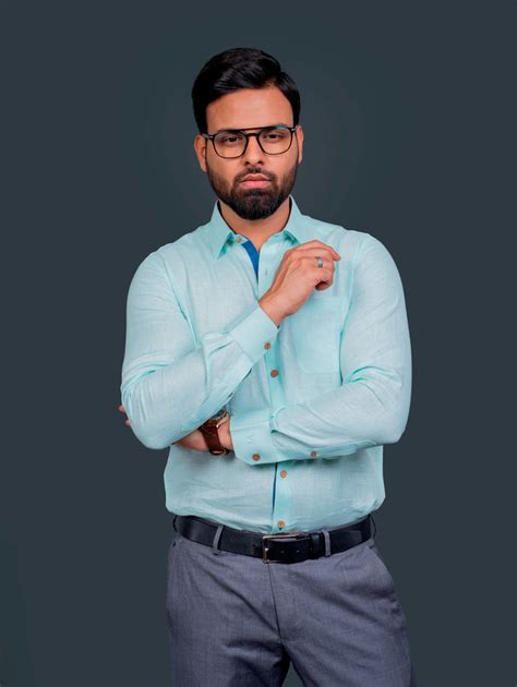 Premium Linen Clothing for Men & Women - Labelnumaani – LABEL NUMAANI