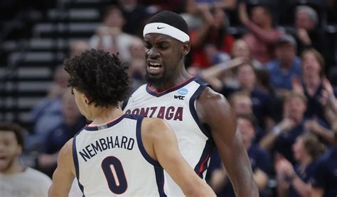 Watch: Delta Center crowd reacts to Oakland’s upset win over Kentucky ...