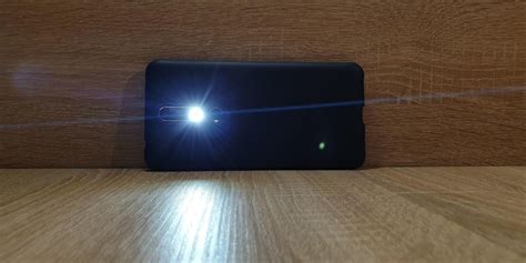 How to Use Flashlight App 的图像结果