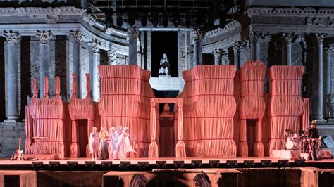 Safo, Christina y Christo: Rosenvinge debuta con éxito en Mérida