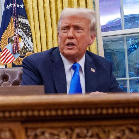 Trump Replaces White House Desk After Elon Musk's Son Picked Nose