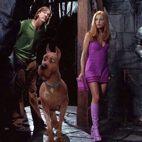 Daphne Salsicha e Scooby, no Castelo da Ilha do Espanto🕵🏻‍♂️🕵🏼‍♀️💀⛰ ...