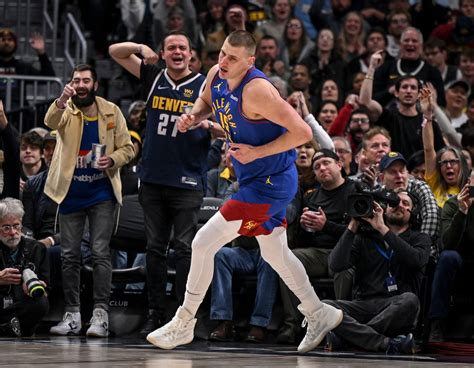 Nikola Jokic logs triple-double as Nuggets dominate Pelicans