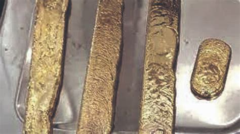 Jabir arrived from Sharjah wearing 'golden pants and shirt;' Gold worth ...