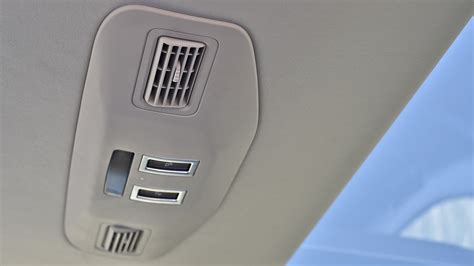 Land Rover Discovery 2017 Diesel First Edition Interior Car Photos ...