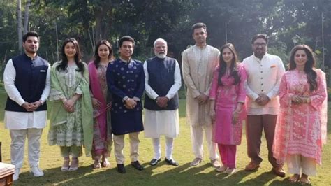 Arjun Tendulkar Indian Cricket Player Profile, Batting and Bowling ...